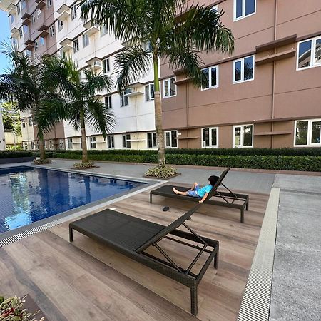 Starlight Suites Trece Martires ภายนอก รูปภาพ