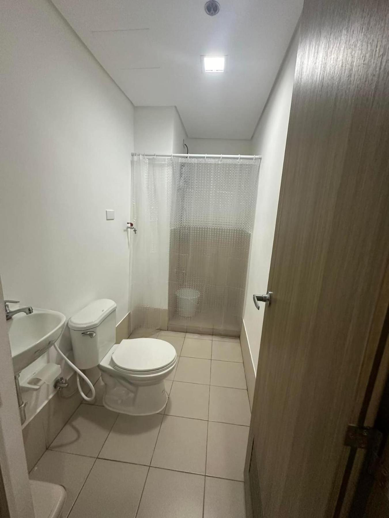 Starlight Suites Trece Martires ภายนอก รูปภาพ