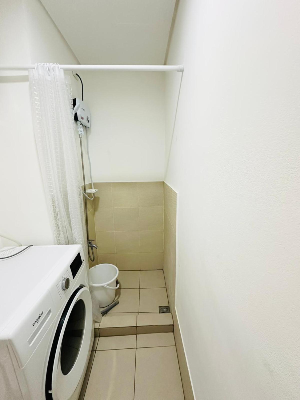 Starlight Suites Trece Martires ภายนอก รูปภาพ