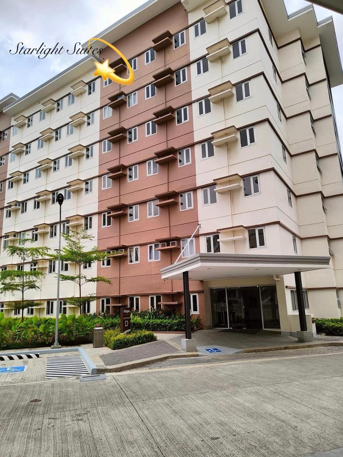 Starlight Suites Trece Martires ภายนอก รูปภาพ